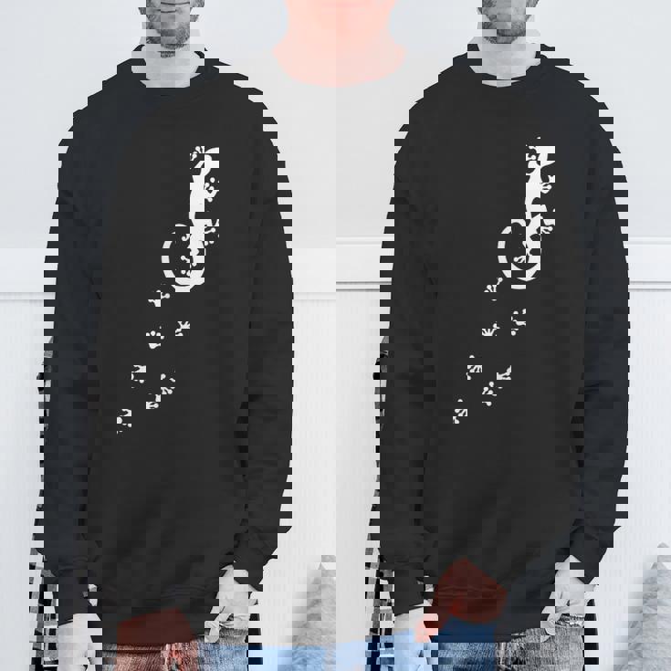 ヤモリ、トカゲ、サンショウウオ、爬虫類、動物、幸運、運勢、 足跡、足 スウェットシャツ 高齢者への贈り物