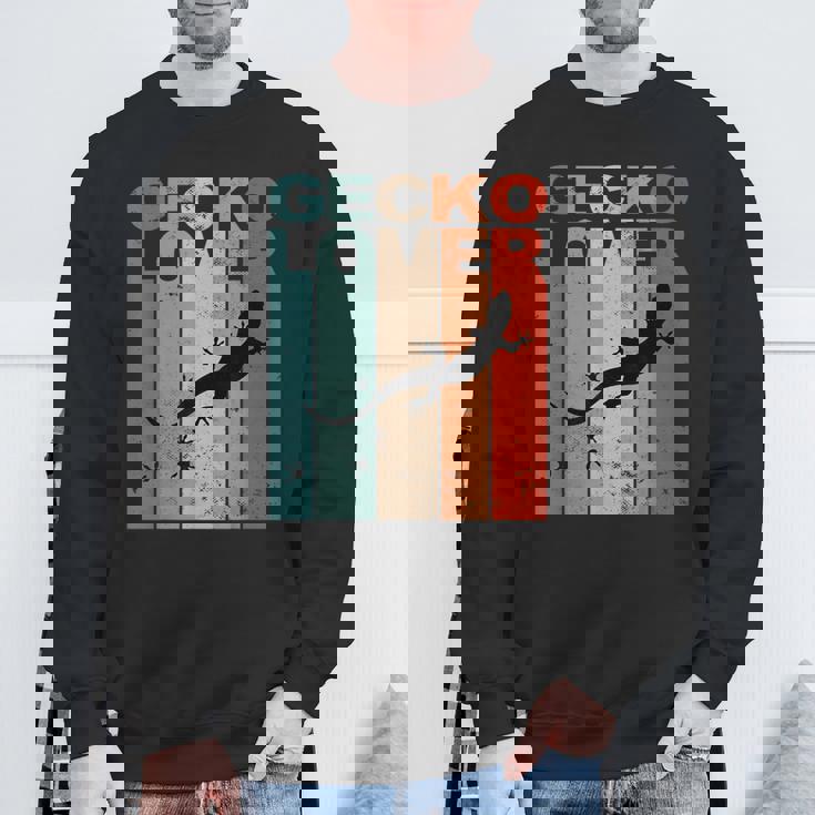 ヤモリの恋人 トカゲ 爬虫類 サラマンダー ペット スウェットシャツ 高齢者への贈り物