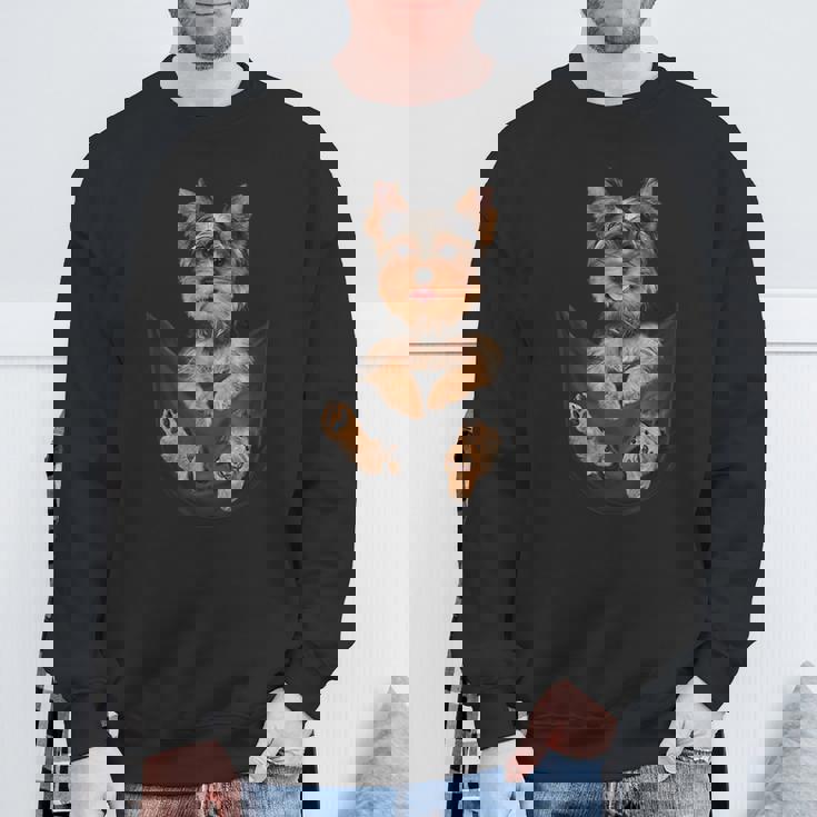 ヨークシャーテリアをポケットに入れて、ヨーキー犬愛好家に。 スウェットシャツ 高齢者への贈り物