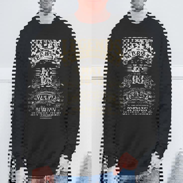 レトロな76歳の男性向け誕生日プレゼント 76歳 1949年5月 スウェットシャツ 高齢者への贈り物