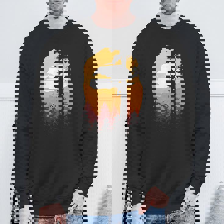 レトロサンセットツリークライマーアーボリスト。 スウェットシャツ 高齢者への贈り物