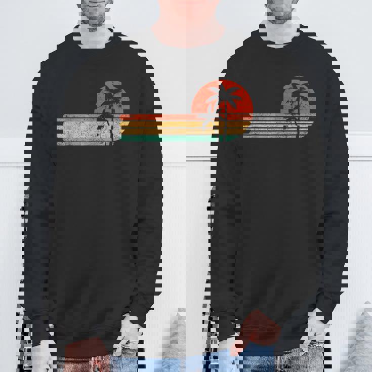 レトロスタイル トロピカル ビンテージ 夕日 ビーチ ヤシの木 スウェットシャツ 高齢者への贈り物