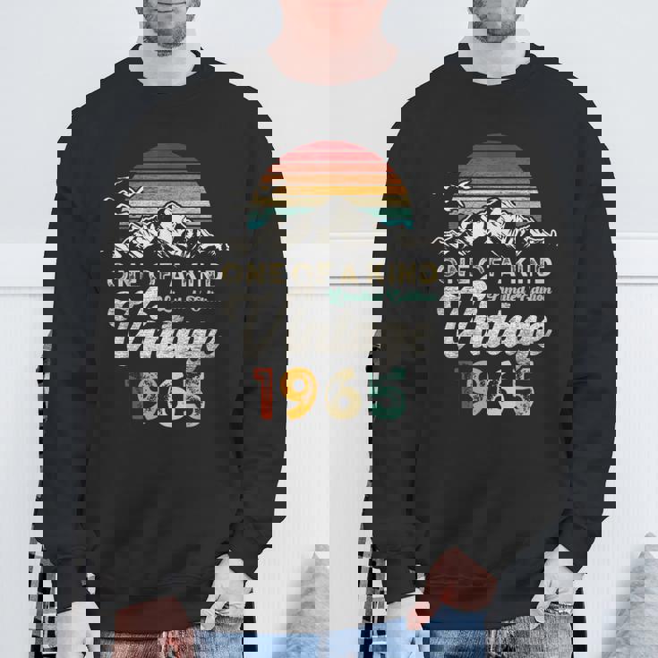 ヴィンテージ 1965 誕生日 60年 マウンテン レトロ スウェットシャツ 高齢者への贈り物