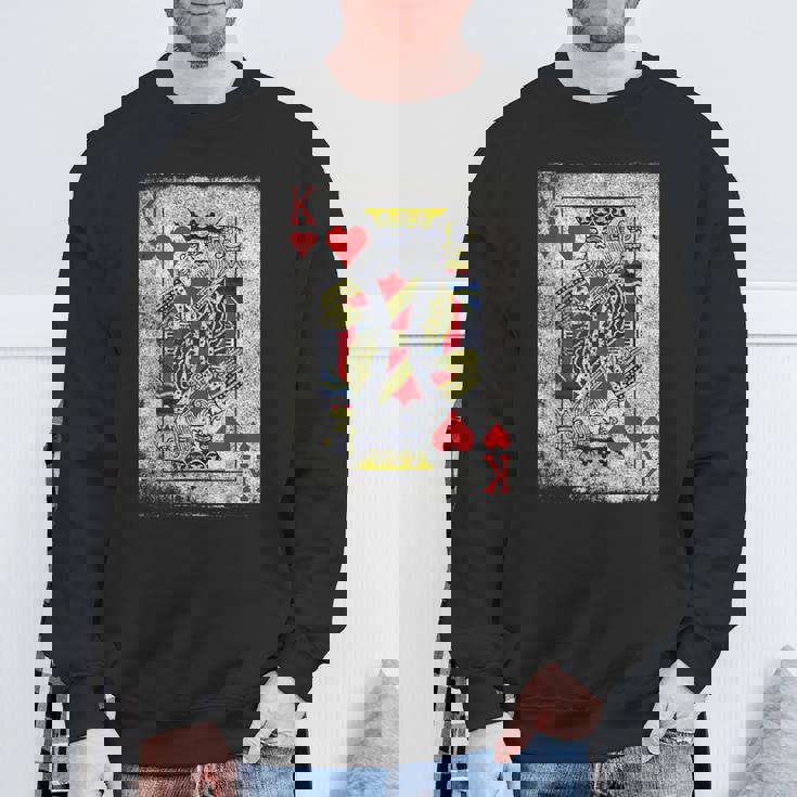 ヴィンテージ ハートのキングトランプ ハロウィン カジノ スウェットシャツ 高齢者への贈り物