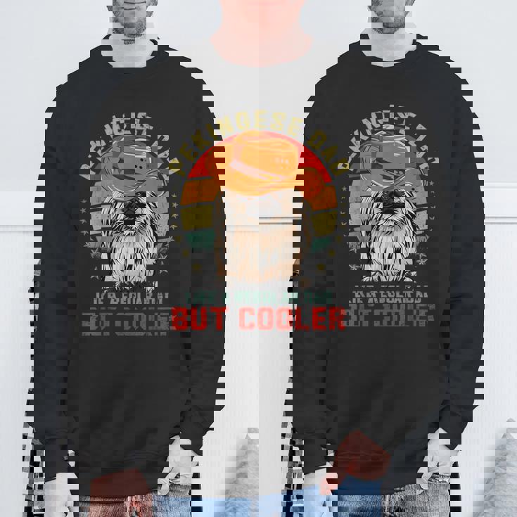 ヴィンテージ レトロ ペキニーズパパ Like Regular Dad But Cooler スウェットシャツ 高齢者への贈り物