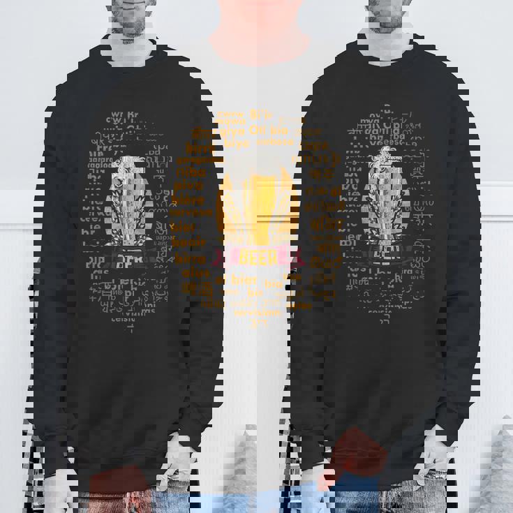 世界言語のビールおかしいビール愛好家の贈り物 スウェットシャツ 高齢者への贈り物