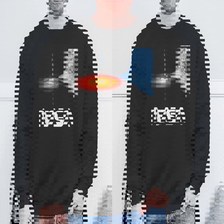 公式ライセンス。 Nasaシグナスブラックホールスペースギフト スウェットシャツ 高齢者への贈り物