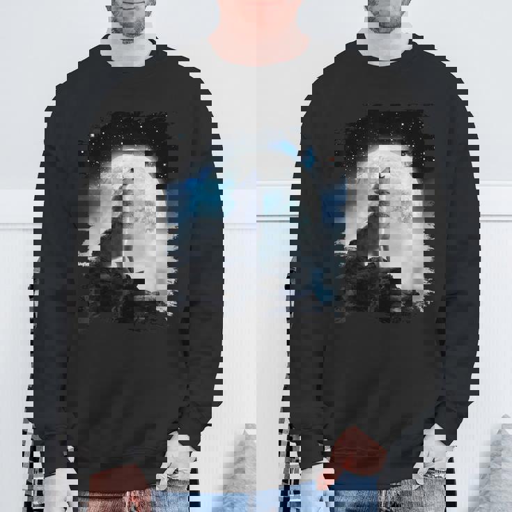 宇宙空間 オオカミ 月に遠吠えするオオカミ スウェットシャツ 高齢者への贈り物