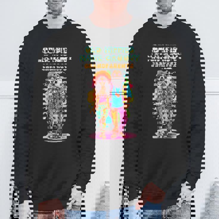 年老いたヒッピーがグルーヴィーな祖父母を作る スウェットシャツ 高齢者への贈り物