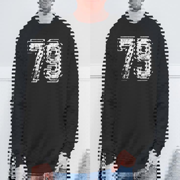 数字 79 ヴィンテージ 1979 誕生日 ヴィンテージ風 スウェットシャツ 高齢者への贈り物