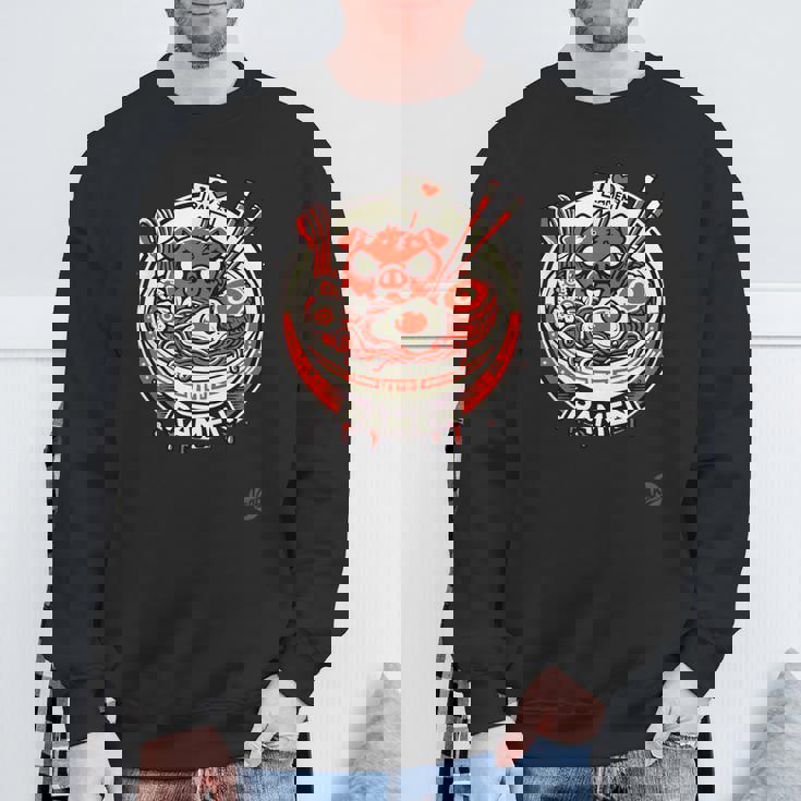 日本のラーメンは豚が大好き、ラーメンが大好き スウェットシャツ 高齢者への贈り物