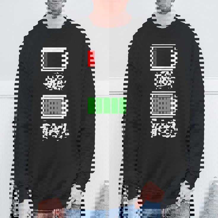 母 妊婦 面白いtシャツ 妻 電池切れ 妊婦さん メンズ おもしろ 面白い 服 オリジナル グッズ 文字tシャツ ネタ スウェットシャツ 高齢者への贈り物