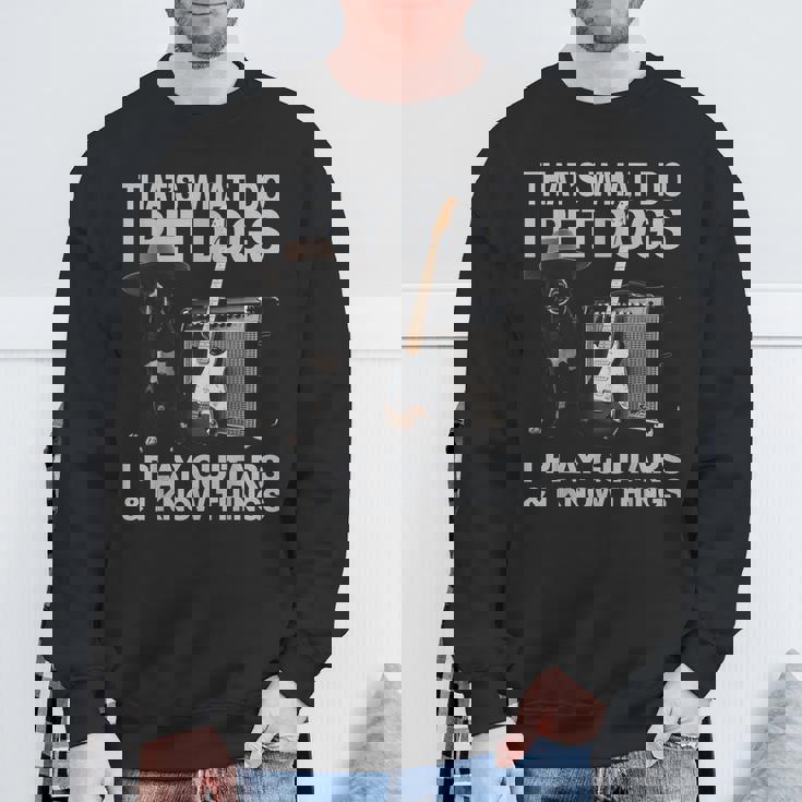 犬好き ギター ミュージシャン ペット 犬 演奏 ギター 面白い スウェットシャツ 高齢者への贈り物