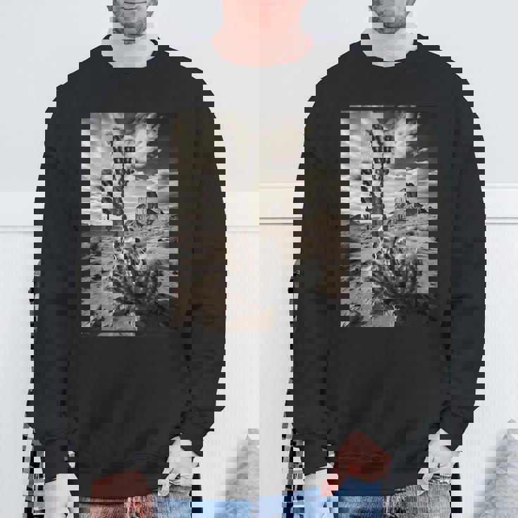 砂漠のサボテンのモノクロ写真 スウェットシャツ 高齢者への贈り物