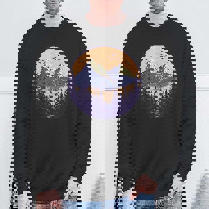 自然の中でのハイキング、ハイキング スウェットシャツ 高齢者への贈り物