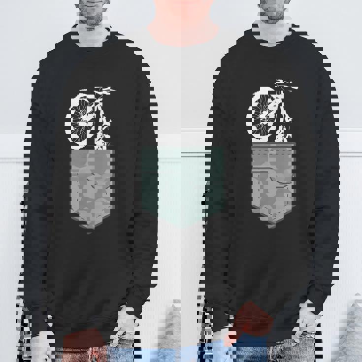 自転車チェストポケットバッグ 迷彩柄 マウンテンバイクギフト スウェットシャツ 高齢者への贈り物