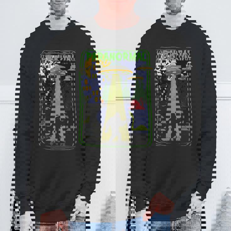 超常現象 ビッグフット ネス湖 Mothman Aliens Cryptid スウェットシャツ 高齢者への贈り物