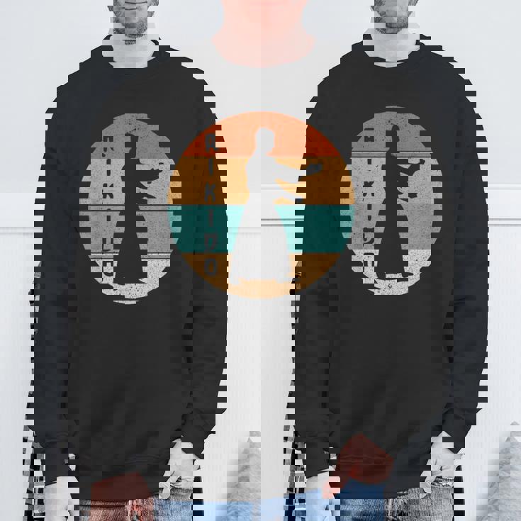 道場開業医のためのビンテージ合気道武道デザイン。 スウェットシャツ 高齢者への贈り物