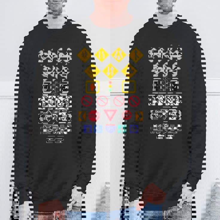 道路標識、警告標識 スウェットシャツ 高齢者への贈り物