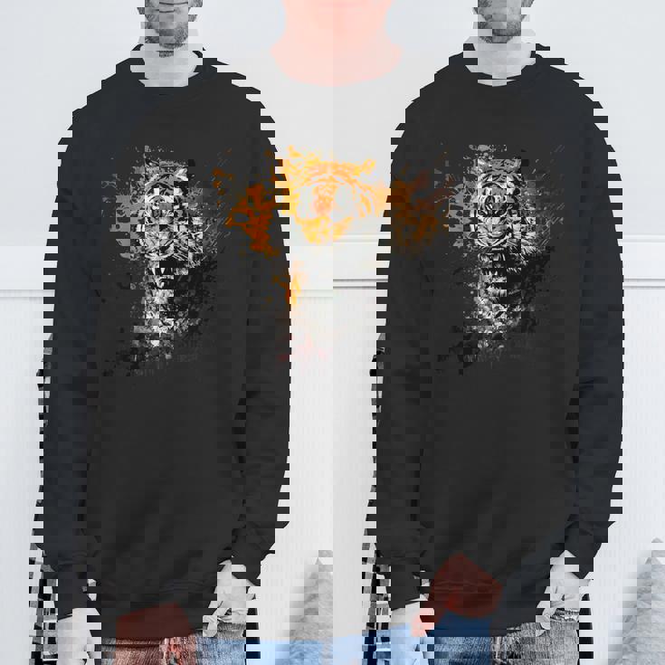 野生動物愛好家のためのアングリータイガー グラフィック スウェットシャツ 高齢者への贈り物