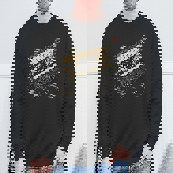 鉛筆巻き戻し付きレトロカセットテープ スウェットシャツ 高齢者への贈り物