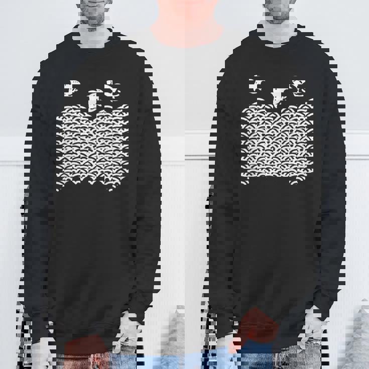 青海波文様 浜千鳥 ロケット 日本の夏 和柄 波 海 ビーチ 鳥 おもしろ 幾何学模様 伝統柄 オリジナル スウェットシャツ 高齢者への贈り物