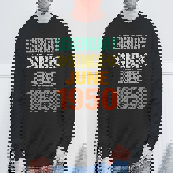 面白い75歳の誕生日 6月生まれの伝説 1950年6月以来 スウェットシャツ 高齢者への贈り物