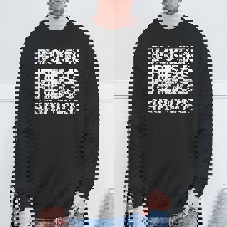 骨折した肋骨サバイバー スウェットシャツ 高齢者への贈り物