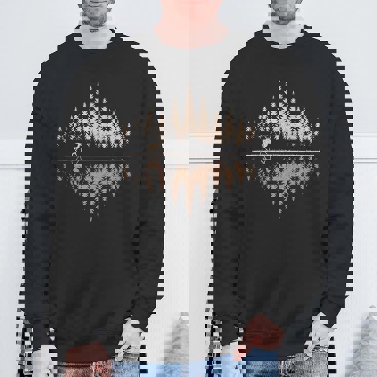 鹿、野生動物・アウトドア、森林・樹木の反射、鹿 スウェットシャツ 高齢者への贈り物