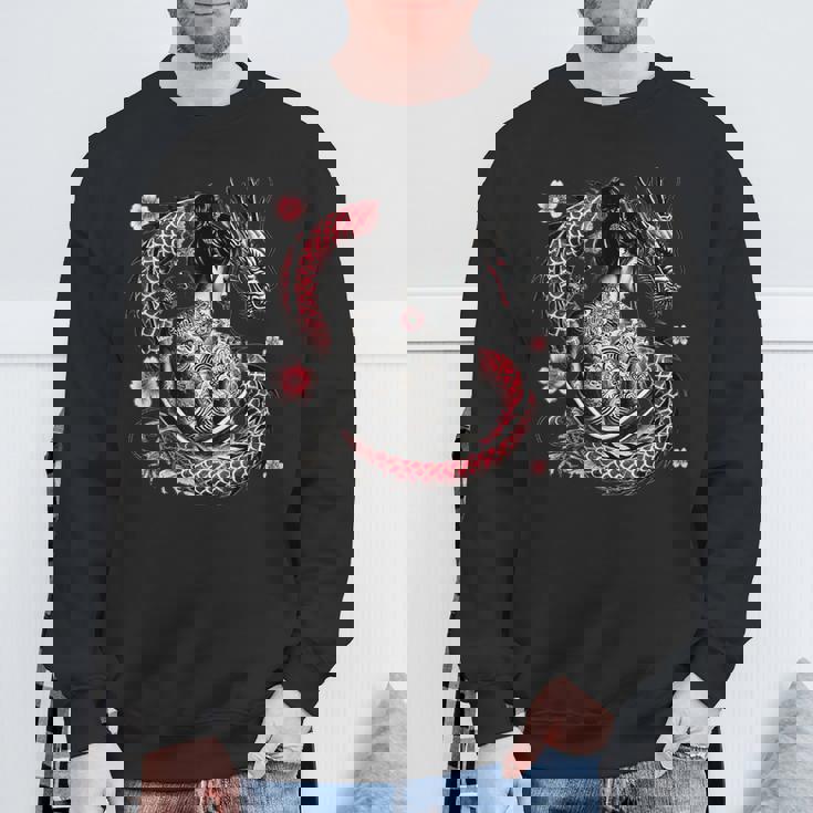 龍と刺青芸者 スウェットシャツ 高齢者への贈り物