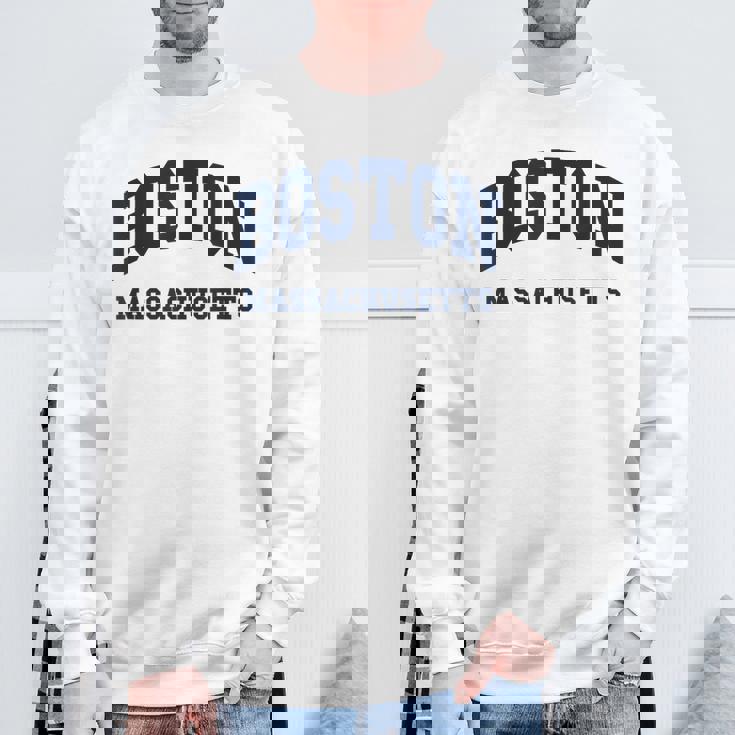 Boston Massachusetts Throwback Classic スウェットシャツ 高齢者への贈り物