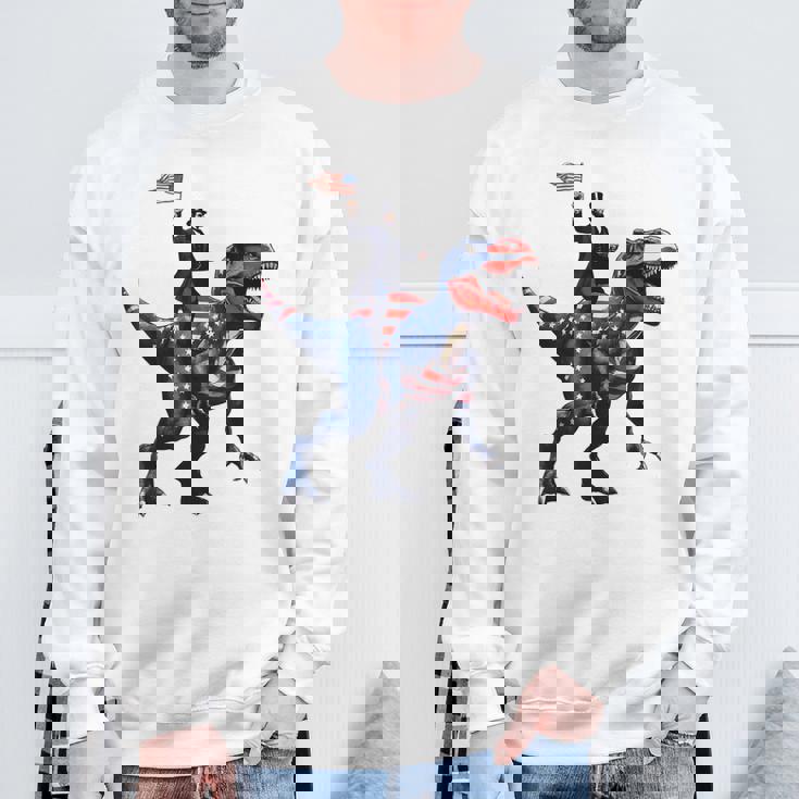 Dino Abraham Lincoln 4Th Of July Boys American Flag スウェットシャツ 高齢者への贈り物