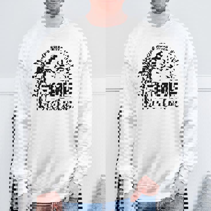 Family Vacation 2025 Beach Matching Family Summer Vacation Sweatshirt Gifts for Old Men