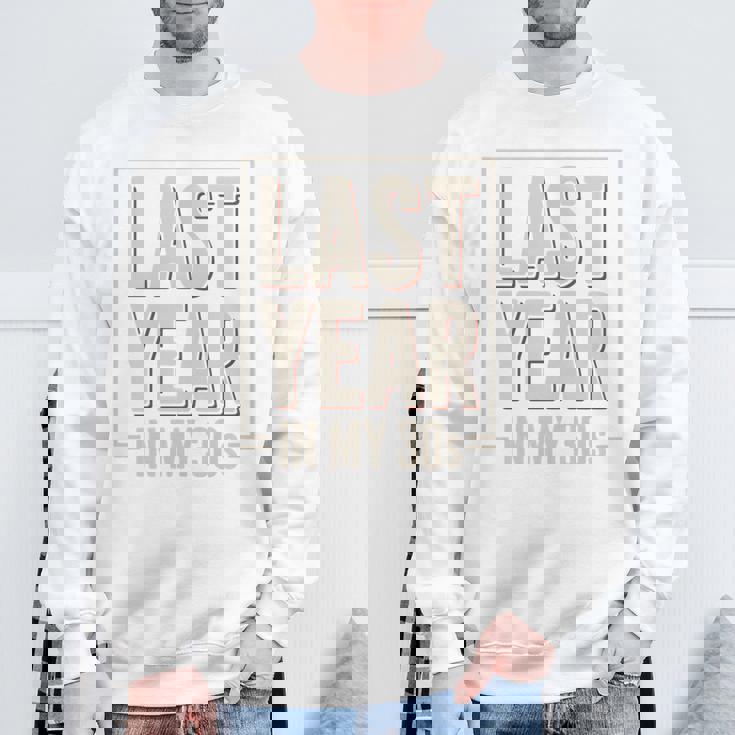 Hello 39 Officially Awesome 39Th Birthday Party Idea 長袖tシャツ スウェットシャツ 高齢者への贈り物