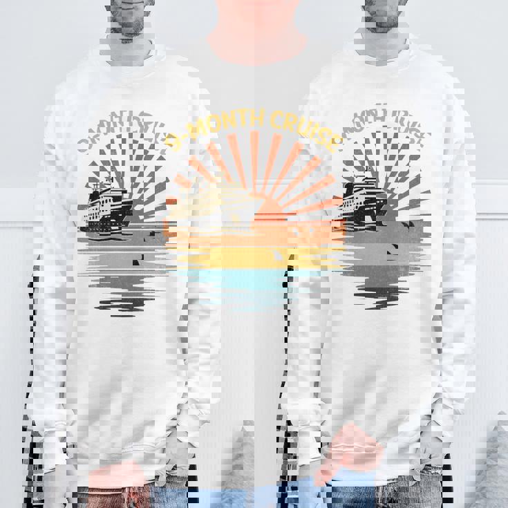 Nine Month Cruisehipunset Withharks In Ocean 長袖tシャツ スウェットシャツ 高齢者への贈り物