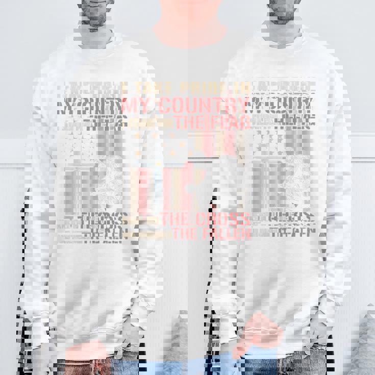 I Take Pride In My Country Itand For The Flag 裏面 スウェットシャツ 高齢者への贈り物