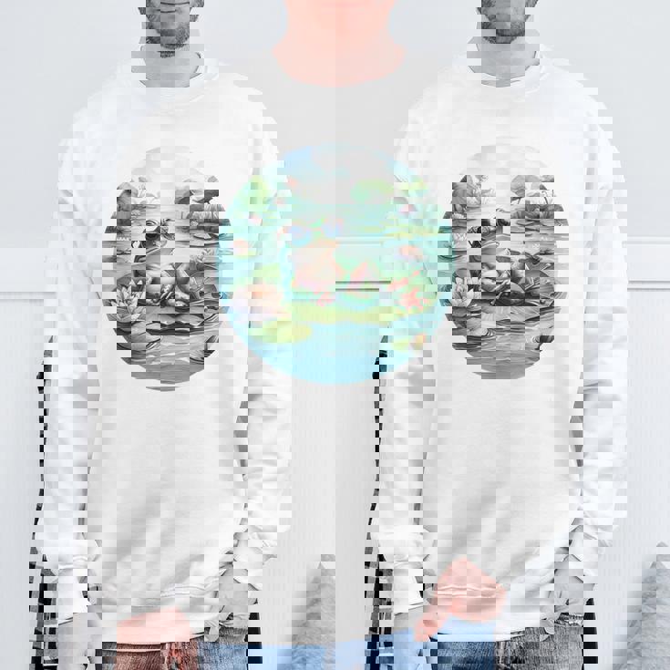 「池でリラックス」 – スイレンの上にサングラスをかけたカエル スウェットシャツ 高齢者への贈り物