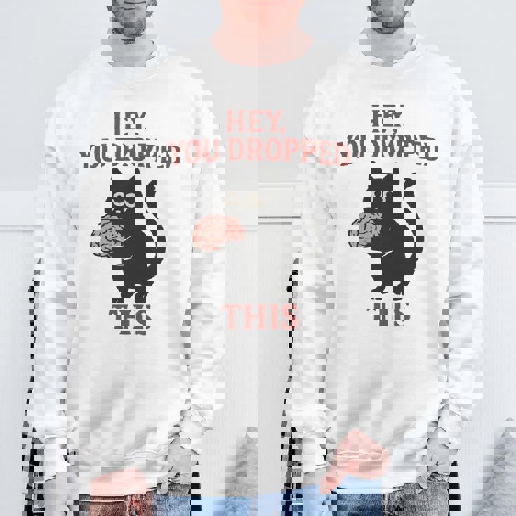 この脳みそのかわいい黒猫のミームを落とした 長袖tシャツ スウェットシャツ 高齢者への贈り物