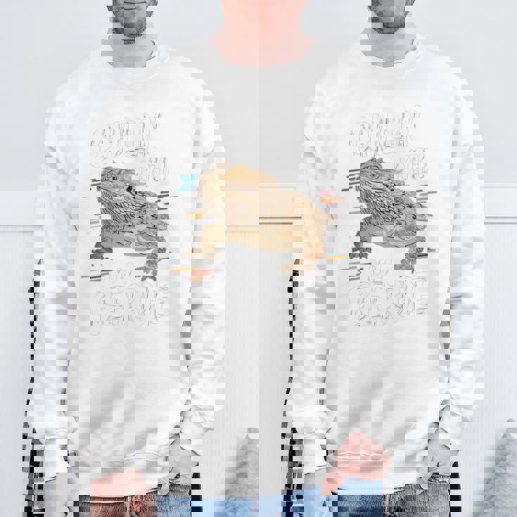 ひげを生やしたドラゴン、バルタゲーム、フトアゴヒゲトカゲ、ポゴナとくつろぐ 長袖tシャツ スウェットシャツ 高齢者への贈り物