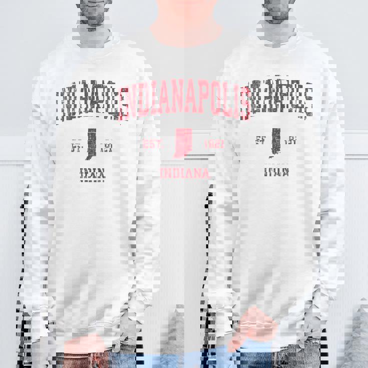 インディアナポリス インディアナ州 ヴィンテージ スポーツ デザイン レッド プリント スウェットシャツ 高齢者への贈り物