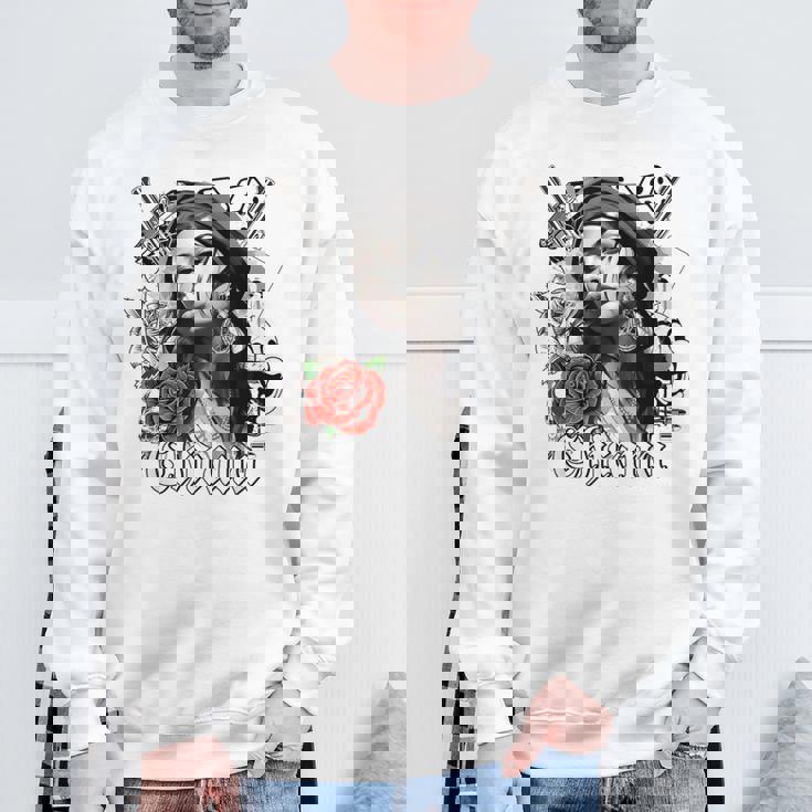 エッセイ「チカーノカルチャー」。チカーノ服 カミーサチカーナ スウェットシャツ 高齢者への贈り物