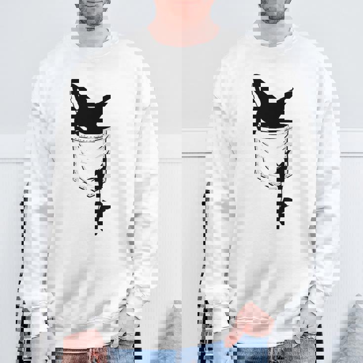 カジュアルなシャチ 面白いオルカをポケットに スウェットシャツ 高齢者への贈り物