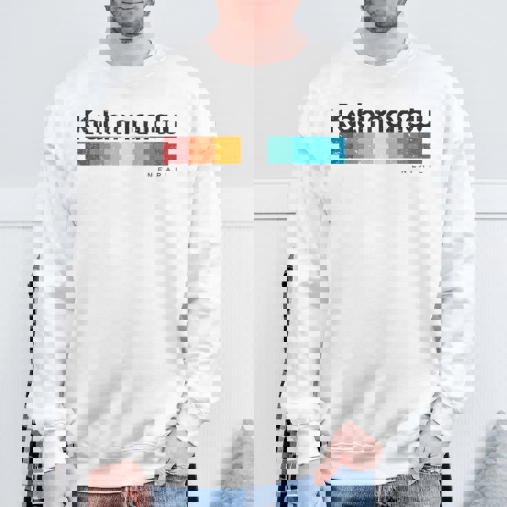 カトマンズ ネパール レトロスタイル ビンテージデザイン スウェットシャツ 高齢者への贈り物