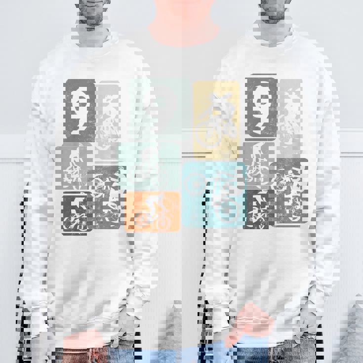 キッズ 9歳の男の子サイクリスト9歳の誕生日バイクマウンテンバイク スウェットシャツ 高齢者への贈り物