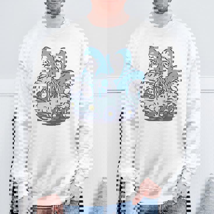 サメがたくさんトラックに スウェットシャツ 高齢者への贈り物