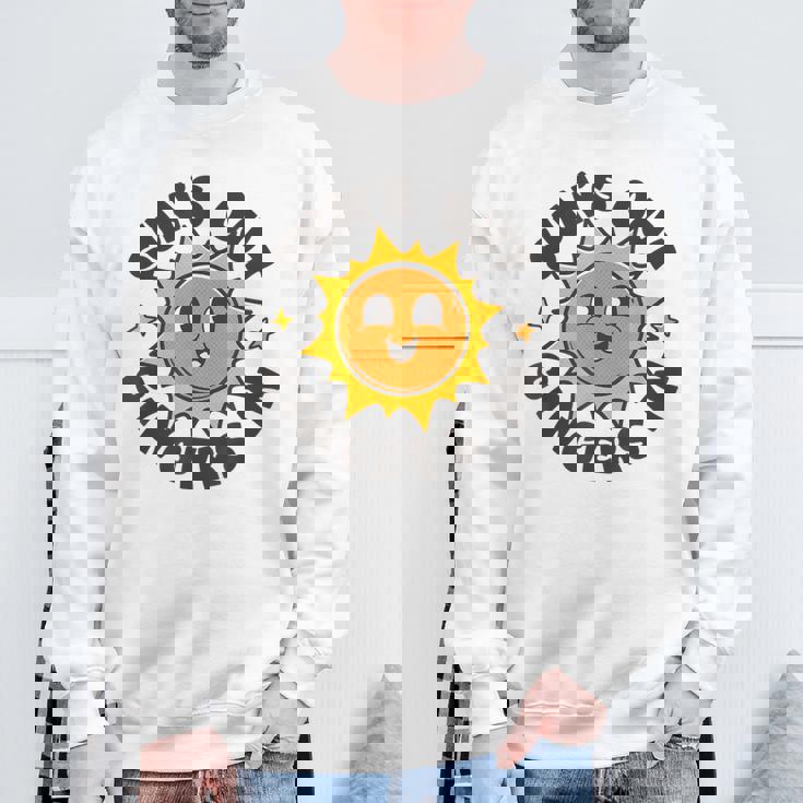 サンズ・アウト・ジンジャーズ・イン スウェットシャツ 高齢者への贈り物