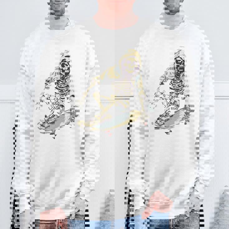 スケートボード スケルトン スケーター スケートボーダー スケートボード スウェットシャツ 高齢者への贈り物