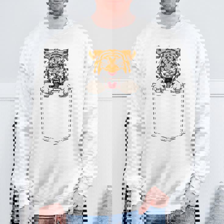 タイガー ポケットに入ったトラ 覗き見虎 長袖tシャツ スウェットシャツ 高齢者への贈り物