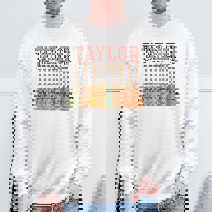 テイラー・ギター・カレッジ スウェットシャツ 高齢者への贈り物