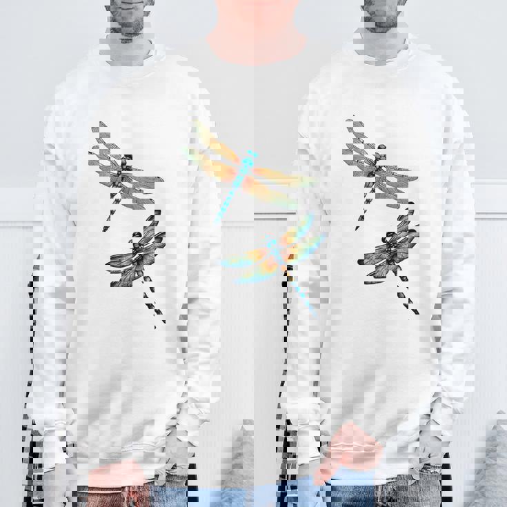 トンボ、飛ぶ昆虫のトンボ、トンボ。 スウェットシャツ 高齢者への贈り物